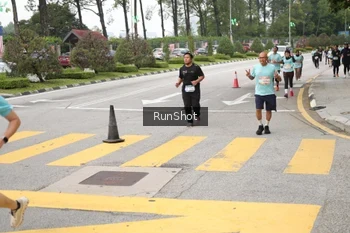 Runner Photo 4254247