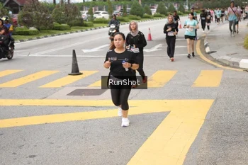 Runner Photo 4254295