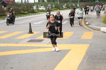Runner Photo 4254301