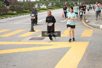 Runner Photo 4254304