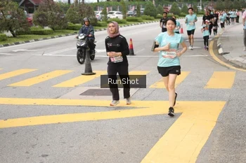 Runner Photo 4254308