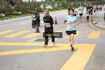Runner Photo 4254314