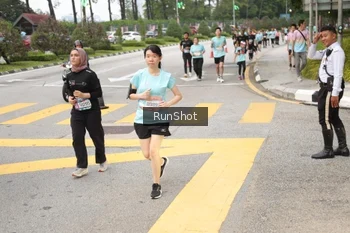 Runner Photo 4254320