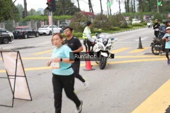 Runner Photo 4254332