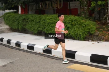 Runner Photo 4254342