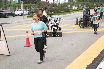 Runner Photo 4254344