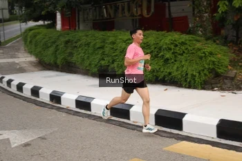 Runner Photo 4254351