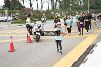 Runner Photo 4254360