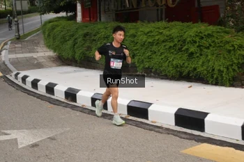 Runner Photo 4254361