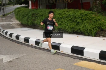 Runner Photo 4254366