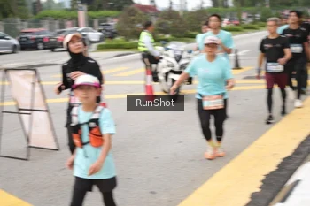 Runner Photo 4254378