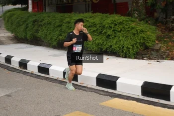 Runner Photo 4254382