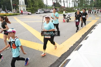 Runner Photo 4254389
