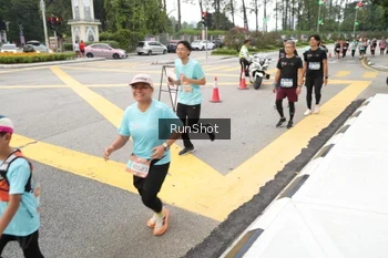 Runner Photo 4254390