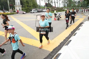 Runner Photo 4254399
