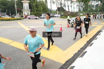 Runner Photo 4254401