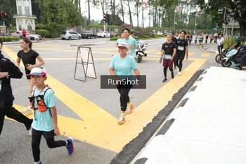 Runner Photo 4254402