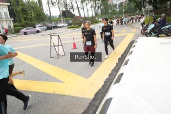 Runner Photo 4254406