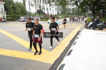 Runner Photo 4254409