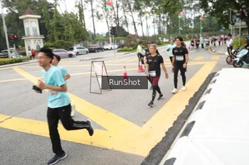 Runner Photo 4254412