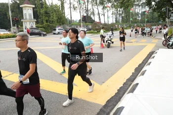 Runner Photo 4254420