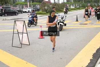 Runner Photo 4254425