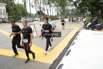Runner Photo 4254427