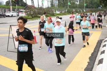 Runner Photo 4254443