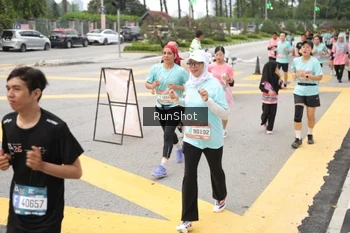 Runner Photo 4254448