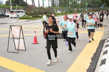 Runner Photo 4254451