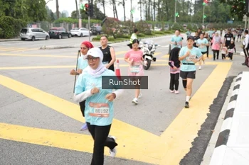 Runner Photo 4254455