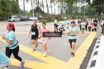 Runner Photo 4254460