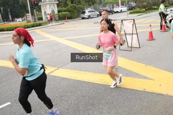 Runner Photo 4254471