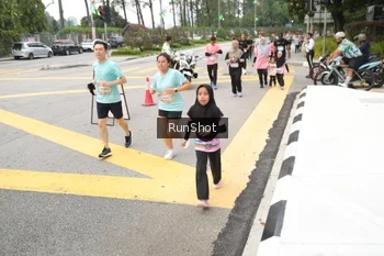 Runner Photo 4254476
