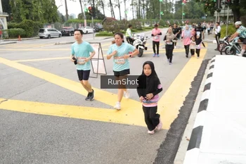 Runner Photo 4254477