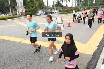 Runner Photo 4254493