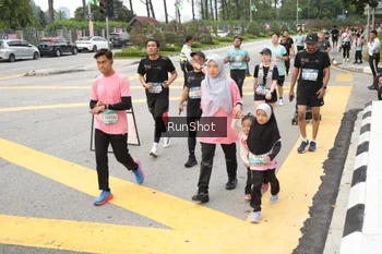 Runner Photo 4254505