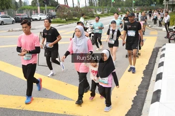 Runner Photo 4254508