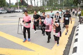 Runner Photo 4254510
