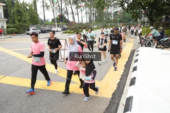 Runner Photo 4254514