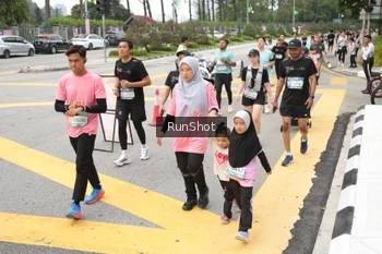 Runner Photo 4254517