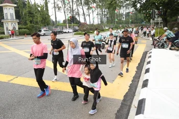 Runner Photo 4254518