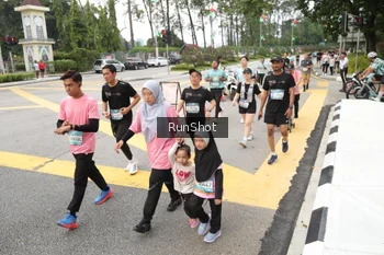 Runner Photo 4254530