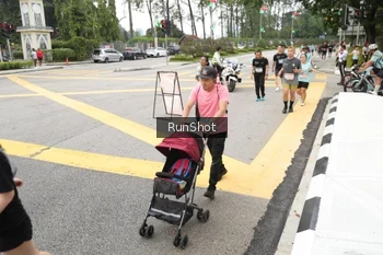 Runner Photo 4254543