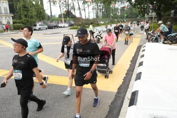 Runner Photo 4254549
