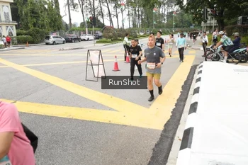 Runner Photo 4254559