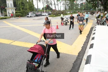 Runner Photo 4254562