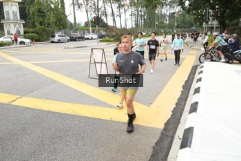 Runner Photo 4254565