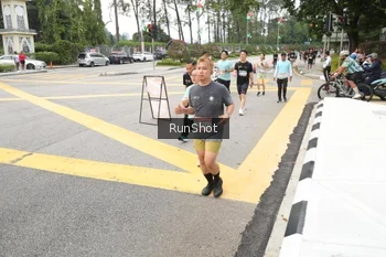 Runner Photo 4254576