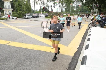 Runner Photo 4254577